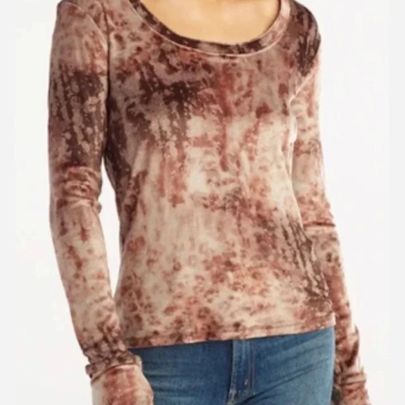 NWT Red Haute Velour Basic Crew Tee Small - Picture 6 of 11